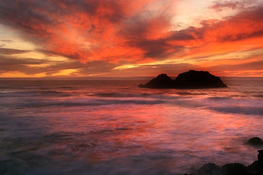 512px-Sunset_at_Land's_end_in_San_Francisco